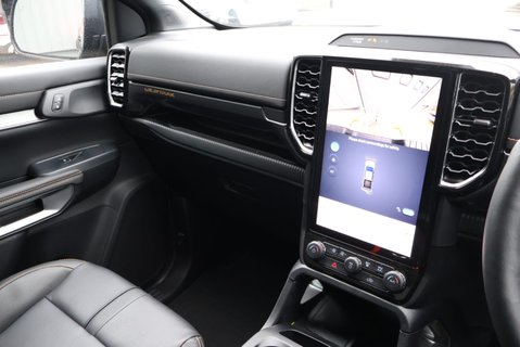 Ford Ranger Brand new 3.0 WILDTRAK ECOBLUE x show room display model  HUGE SAVING 27