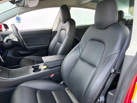 Tesla Model 3 Model 3 Performance AWD 4WD 4dr 66