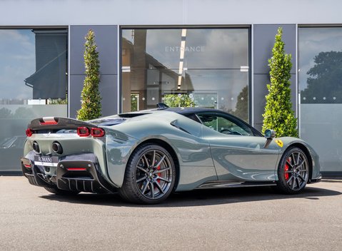 Ferrari SF90 Stradale ASSETTO FIORANO 4