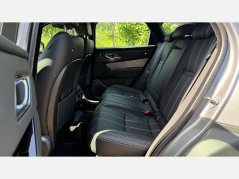 Land Rover Range Rover Velar 2.0 Range Rover Velar R-Dynamic S D MHEV Auto 4WD 5dr 13