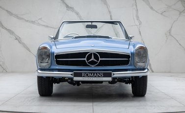 Mercedes-Benz 280 SL W113 Pagoda 10