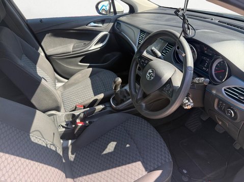 Vauxhall Astra 1.0i Turbo ecoTEC Design Euro 6 (s/s) 5dr 15