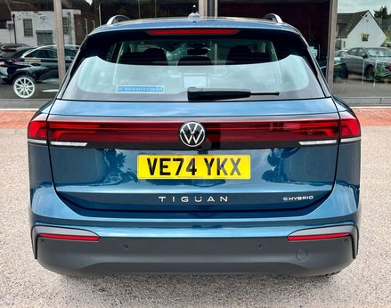 Volkswagen Tiguan 1.5 Tiguan Life TSi PHEV Semi-Auto 5dr 6