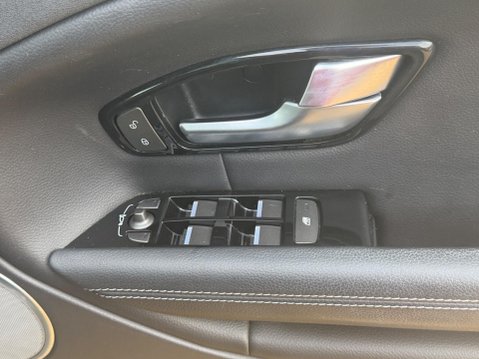 Land Rover Range Rover Evoque 2.0 TD4 Landmark Auto 4WD Euro 6 (s/s) 5dr 41