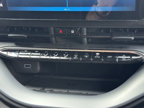 Abarth 500 114kW Turismo 42.2kWh 2dr Auto 26