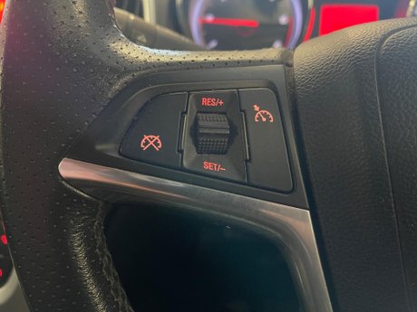 Vauxhall Astra 2.0 CDTi SRi Auto Euro 5 5dr 14