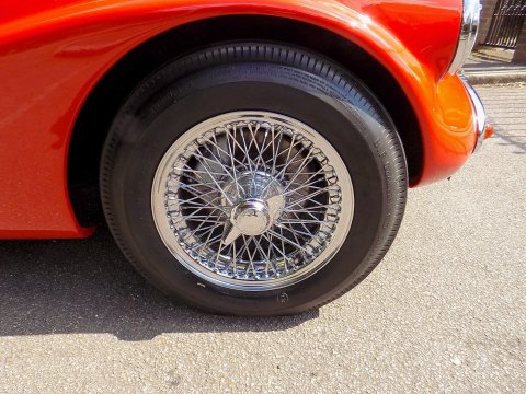 Daimler SP250 Dart 33