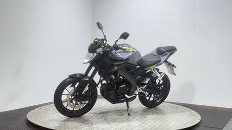 Yamaha MT-125 MT 125 2016 16K GPR EXHAUST NEW MOT SERVICED 125CC NAKED 5
