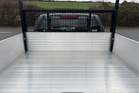 Isuzu D-Max ECB 1.9 TD Extra Cab Tipper 12