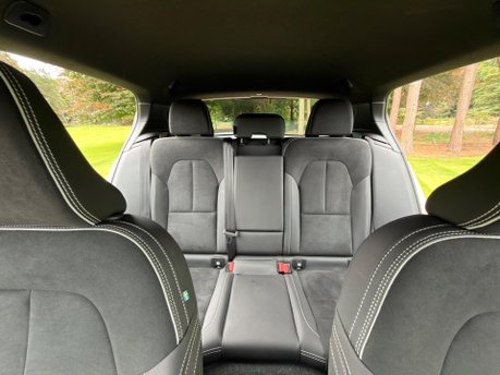 Volvo XC40 B4 PLUS 21