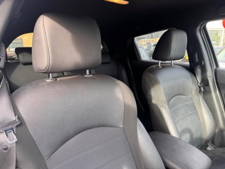 Nissan Juke N-CONNECTA DIG-T 10