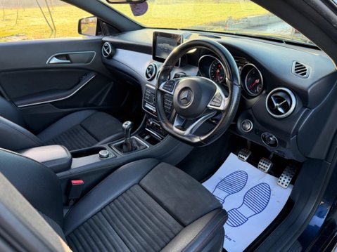 Mercedes-Benz CLA Class 2.1 CLA200d AMG Line Coupe Euro 6 (s/s) 4dr 33