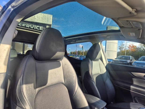 Nissan Qashqai DIG-T TEKNA 14
