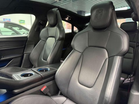Porsche Taycan Performance Plus 93.4kWh Turbo Saloon 4dr Electric Auto 4WD (680 ps) 26