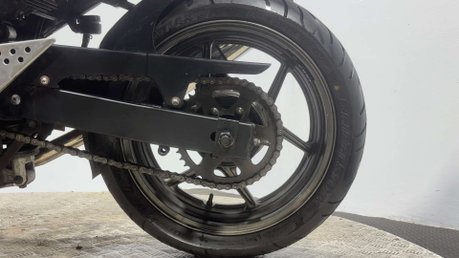 Kawasaki Z ZR750 2005 ONLY 20K NEW MOT SERVICED COMMUTER BIKE 750CC 32