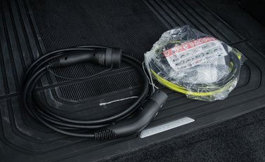 Land Rover Range Rover P440e SE 35