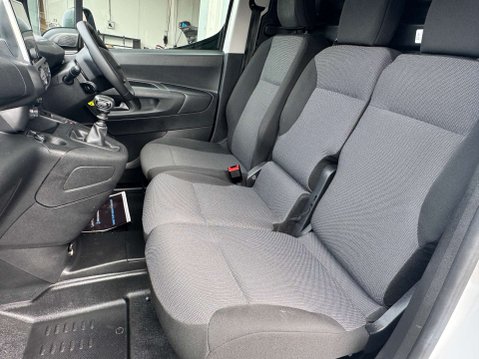 Peugeot Partner 1.5 BlueHDi 1000 Professional Premium + Standard Panel Van 5dr Diesel Manua 28