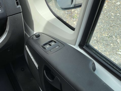 Peugeot Boxer 2.2 Boxer 440 L4H2 LIGHTWEIGHT MINIBUS 17SEATS w FULL WIDTH RAMP. E6 23