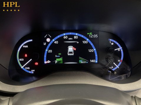 Toyota Yaris Cross 1.5 VVT-h Design SUV 5dr Petrol Hybrid E-CVT Euro 6 (s/s) (116 ps) 14