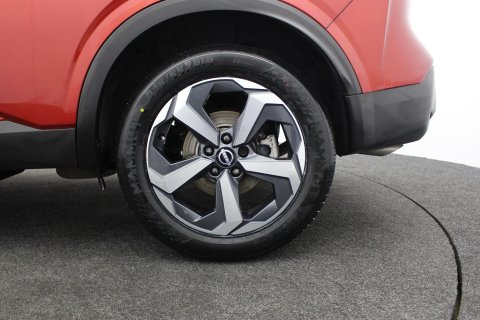 Nissan Qashqai 5dr 1.3 DIG-T MHEV N-Connecta Petrol Hybrid Glass Roof Pack 39