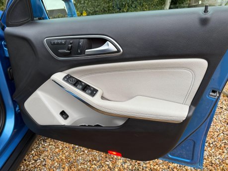 Mercedes-Benz GLA 2.1 GLA200d Sport (Premium Plus) 7G-DCT Euro 6 (s/s) 5dr 28