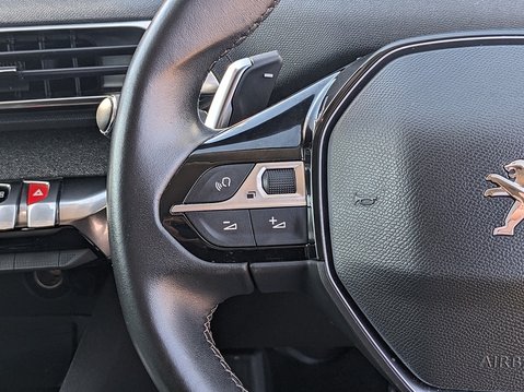 Peugeot 3008 PURETECH S/S ALLURE 16