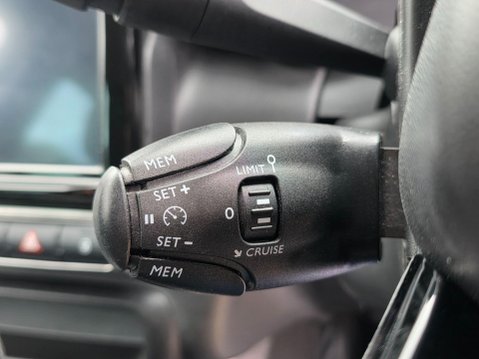 Citroen C3 Aircross 1.2 PureTech Shine Euro 6 (s/s) 5dr 16
