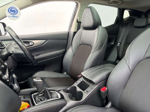 Nissan Qashqai 1.3 Qashqai Tekna DiG-T Semi-Auto 5dr 60