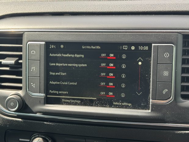 Vauxhall Vivaro Crew Cab AUTO LWB L2H1 Low Roof 3100 Elite Air Con Alloys Sensors Cam Nav E 28