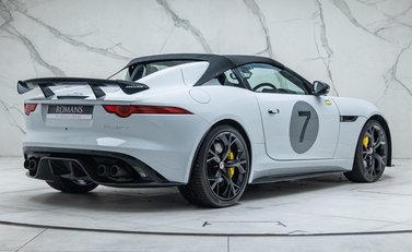 Jaguar F-Type PROJECT 7 8