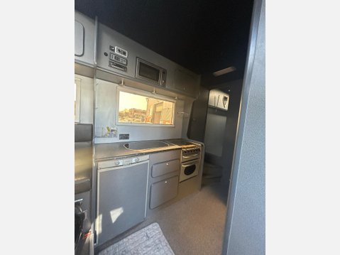Iveco Eurocargo RACE TRUCK RACE VAN MOTORHOME 6 BERTH 10