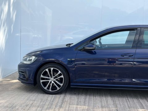 Volkswagen Golf 1.5 Golf R-Line TSi Evo 5dr 54