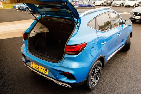 MG ZS EXCLUSIVE T-GDI 31