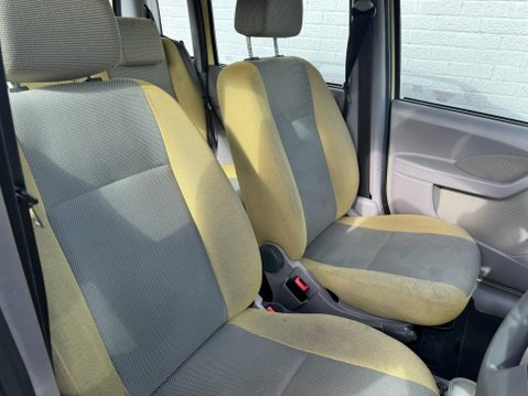 Fiat Panda 1.2 Eleganza Hatchback 5dr Petrol Dualogic (127 g/km, 60 bhp) 11
