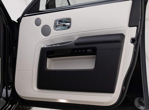 Rolls-Royce Ghost V12 SWB 21