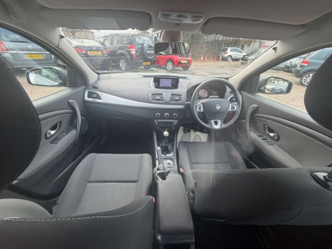 Renault Megane 1.6 16V Dynamique TomTom Hatchback 5dr Petrol Manual Euro 5 (110 ps) 18