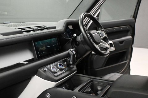Land Rover Defender 3.0 Defender XS Edition D MHEV A 4WD 5dr 17