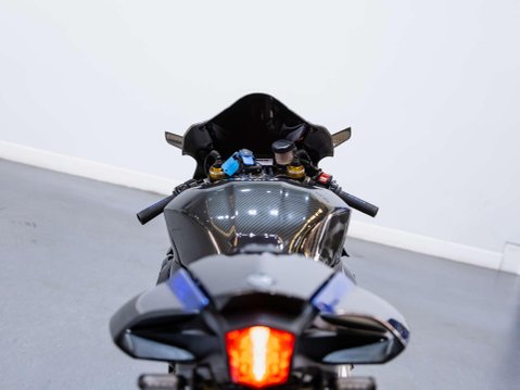 Yamaha R1M 1000 Super Sports Petrol Manual (200 ps) 39