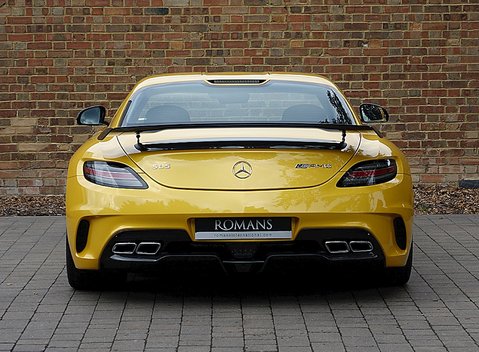 Mercedes-Benz SLS AMG Black Series 8