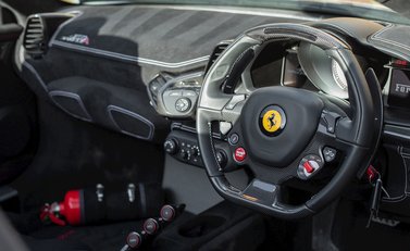Ferrari 458 Speciale Aperta 13