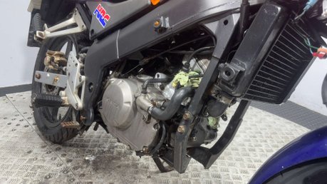 Honda CBR CBR125 2005 40K PROJECT BIKE SPARES OR REPAIR 125CC SPORT 26