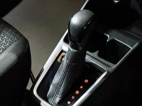 Suzuki Swift 1.2 Dualjet 83 12V Hybrid SZ5 5dr Auto 28