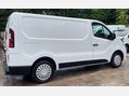 Renault Trafic 1.6 dCi 27 Business+ SWB Standard Roof Euro 5 5dr 10