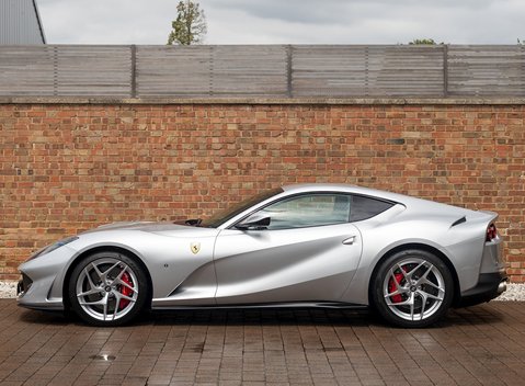 Ferrari 812 Superfast 2