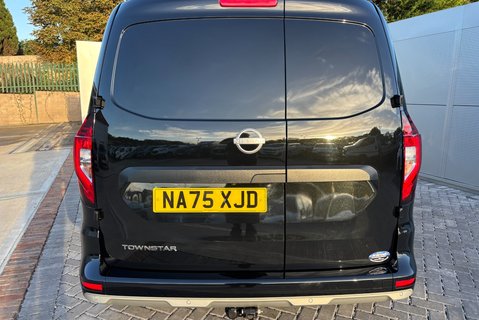 Nissan Townstar Tekna Plus L1 Panel Van 14