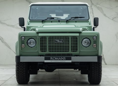 Land Rover Defender 110 HERITAGE 7