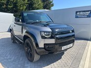 Land Rover Defender 90 D250 Hard Top SE MHEV 1