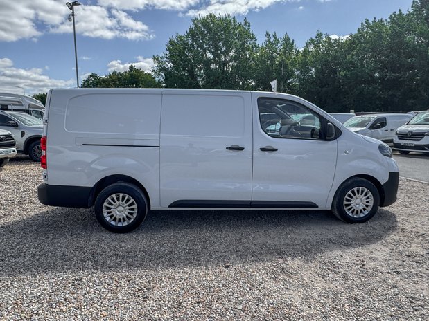 Toyota Proace LWB L2H1 Low Roof 145 Bhp 3100 Icon Air Con Sensors EURO 6 5