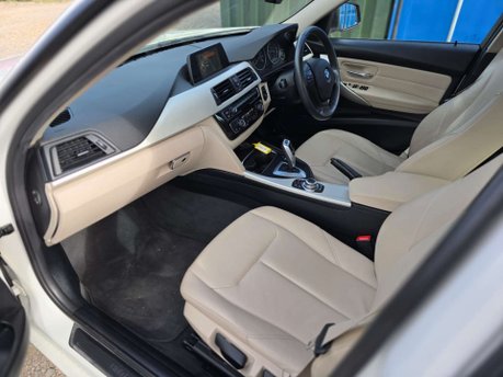 BMW 3 Series 2.0 320i SE Saloon 4dr Petrol Auto Euro 6 (s/s) (184 ps) 31