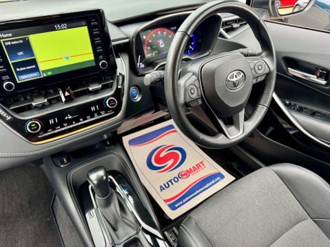 Toyota Corolla 1.8 VVT-h Design Touring Sports CVT Euro 6 (s/s) 5dr 13